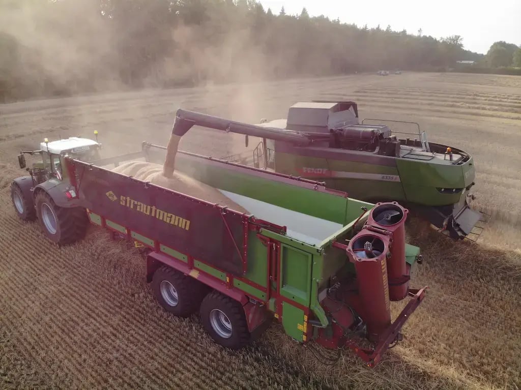 Agrimont HPA 500 Strautmann Lexion750 und Überladen (5)